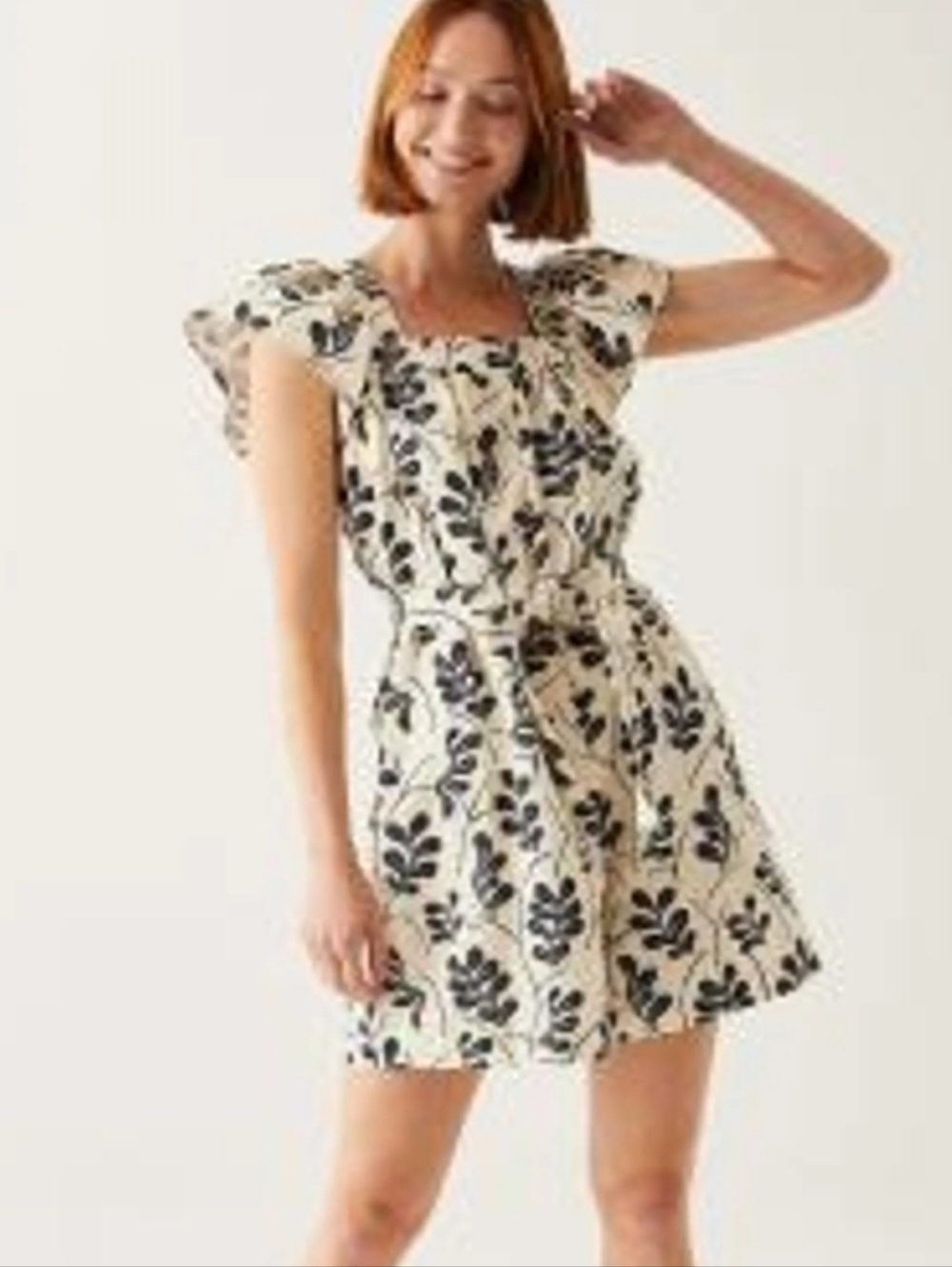 NWT Voyageur By Mersea White And Black Floral Romper Size M